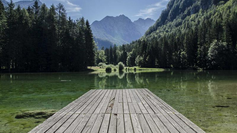 卧室灯光设计：如何用光线调节你的睡眠节律